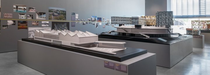 大卫·阿贾耶 (David Adjaye) 在俄罗斯莫斯科车库博物馆举办的“形式、重量、材料”展览 大卫·阿贾耶 (David Adjaye) 在俄罗斯莫斯科车库博物馆举办的“形式、重量、材料”展览