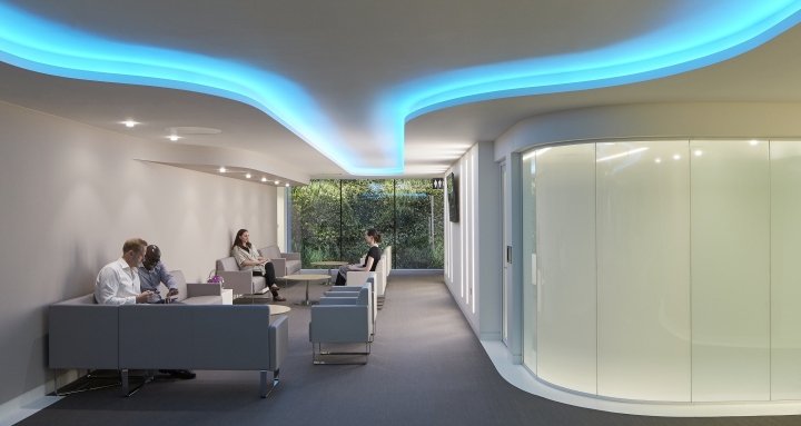 Fortius 诊所照明由 Hoare Lea Lighting 设计，英国伦敦