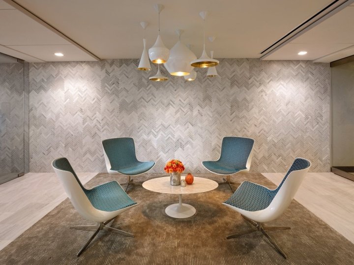 弗朗西斯·考夫曼 (Francis Cauffman) 设计的福克斯·罗斯柴尔德 (Fox Rothschild) 办公室，佛罗里达州迈阿密