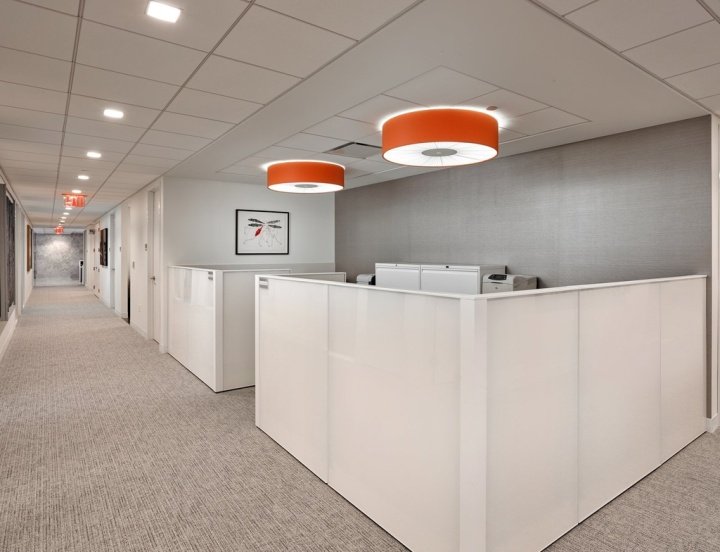 弗朗西斯·考夫曼 (Francis Cauffman) 设计的福克斯·罗斯柴尔德 (Fox Rothschild) 办公室，佛罗里达州迈阿密