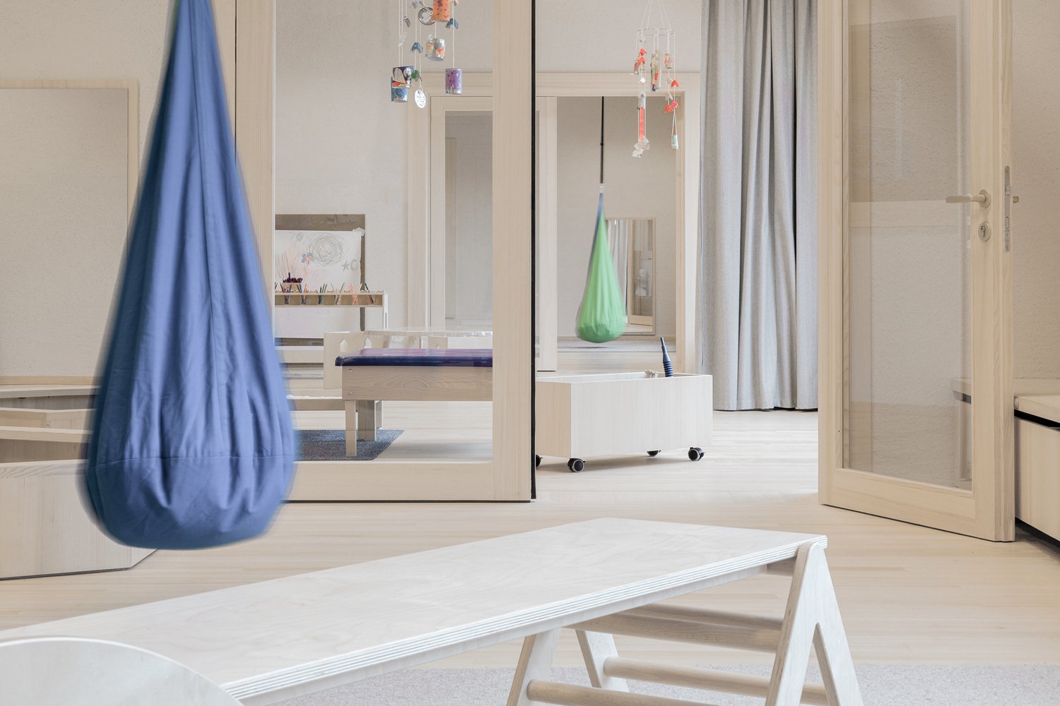 Frastanz Hofen 教育中心 / Pedevilla Architects