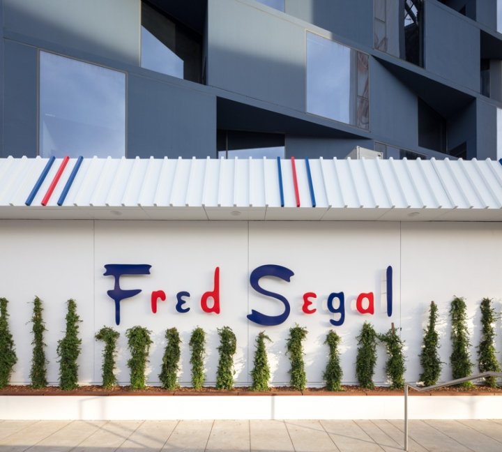 Fred Segal 商店由 Brand Studio Caa-Gbg、Mike Mankin 和 IMA Architects 设计，加利福尼亚州洛杉矶