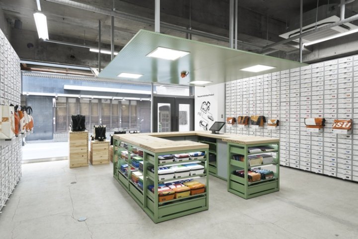 Freitag 商店，由 Torafu Architects 设计，日本大阪