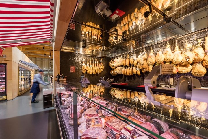 FrischeParadies 商店由 ROBERTNEUN ARCHITEKTEN 设计，斯图加特 – 德国