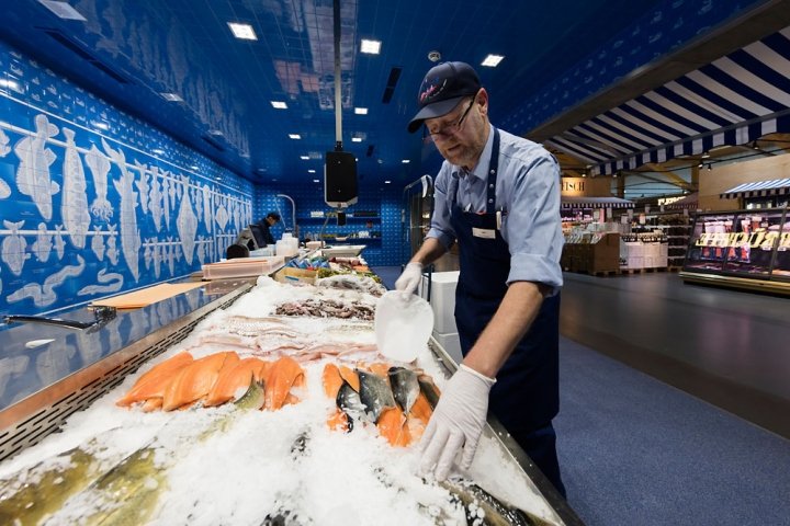 FrischeParadies 商店由 ROBERTNEUN ARCHITEKTEN 设计，斯图加特 – 德国