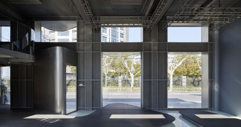 未来棱镜，CATS 透明沉浸式艺术建筑