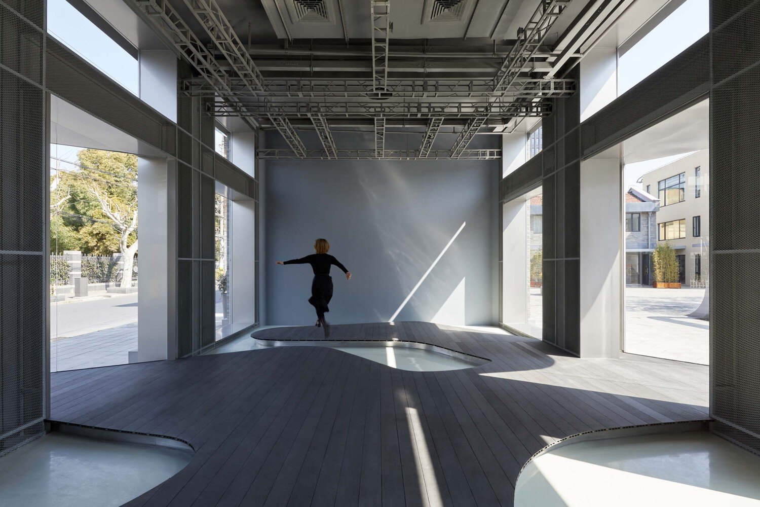 未来棱镜，CATS 透明沉浸式艺术建筑