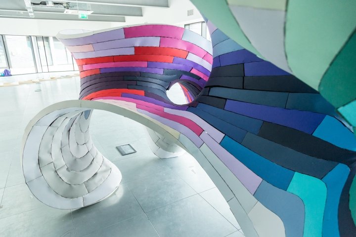 G. F 史密斯纸城展览，由多位艺术家举办，赫尔河畔金斯顿 – 英国