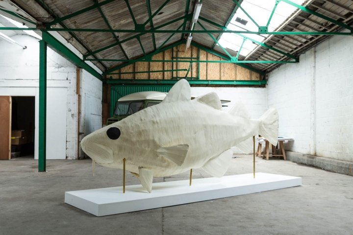 G. F 史密斯纸城展览，由多位艺术家举办，赫尔河畔金斯顿 – 英国