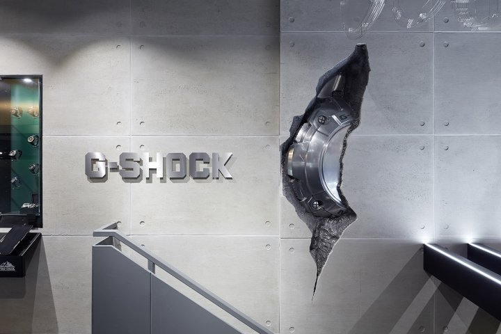 Double Retail 的 G-Shock 旗舰店，英国伦敦