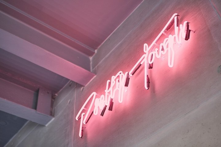 Double Retail 的 G-Shock 旗舰店，英国伦敦