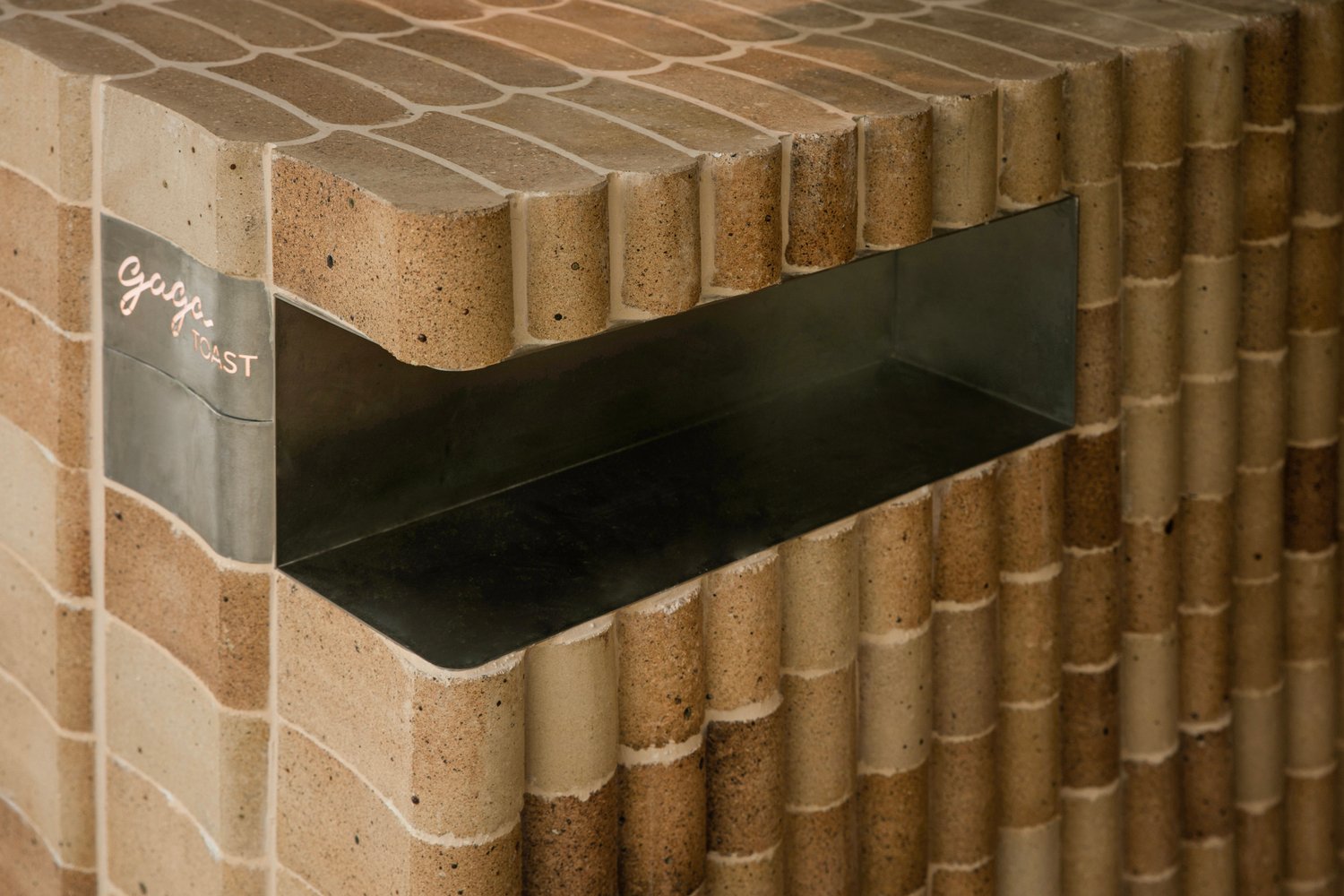 GAGA TOAST 面包店 / dongqi Architects