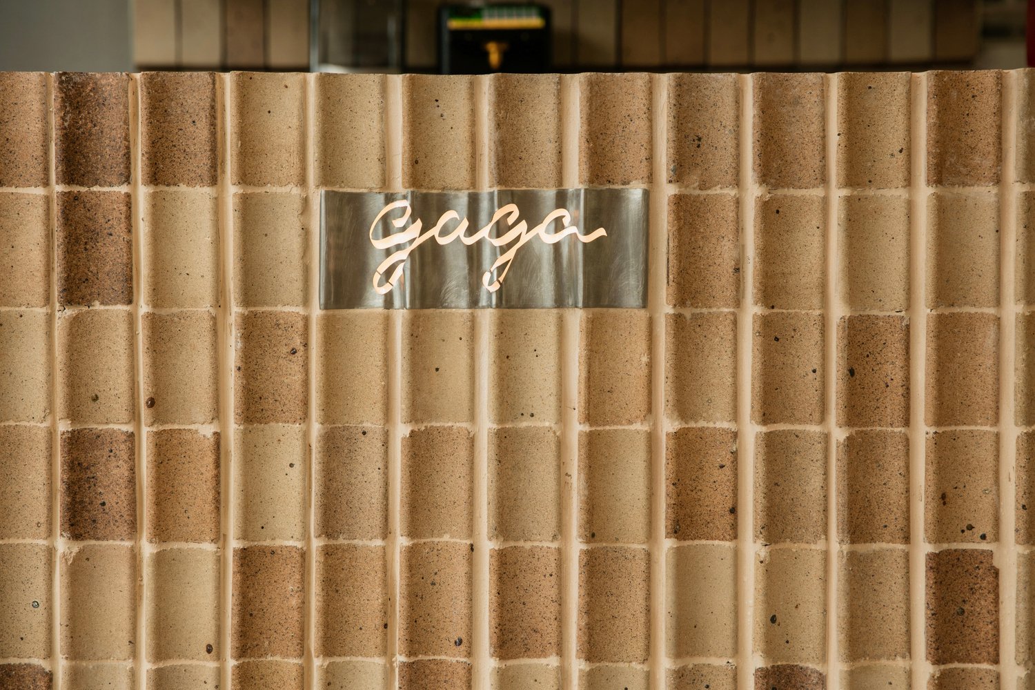 GAGA TOAST 面包店 / dongqi Architects