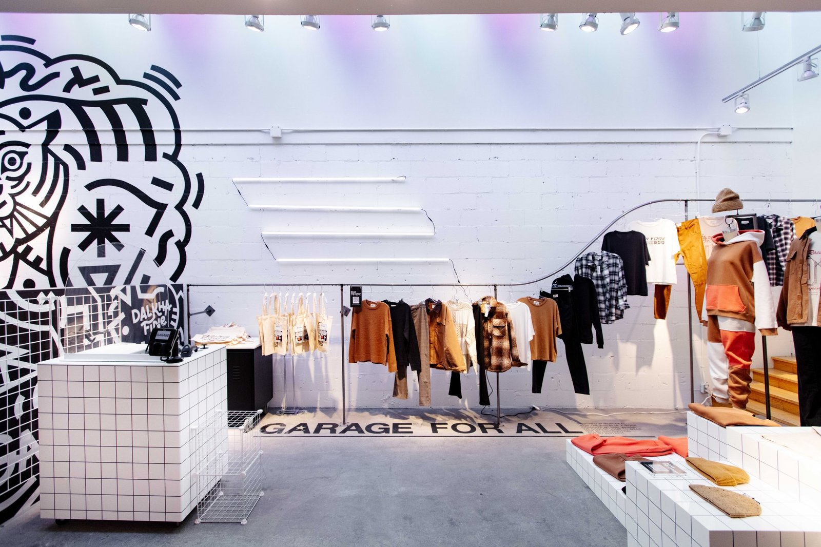 车库相连的快闪店