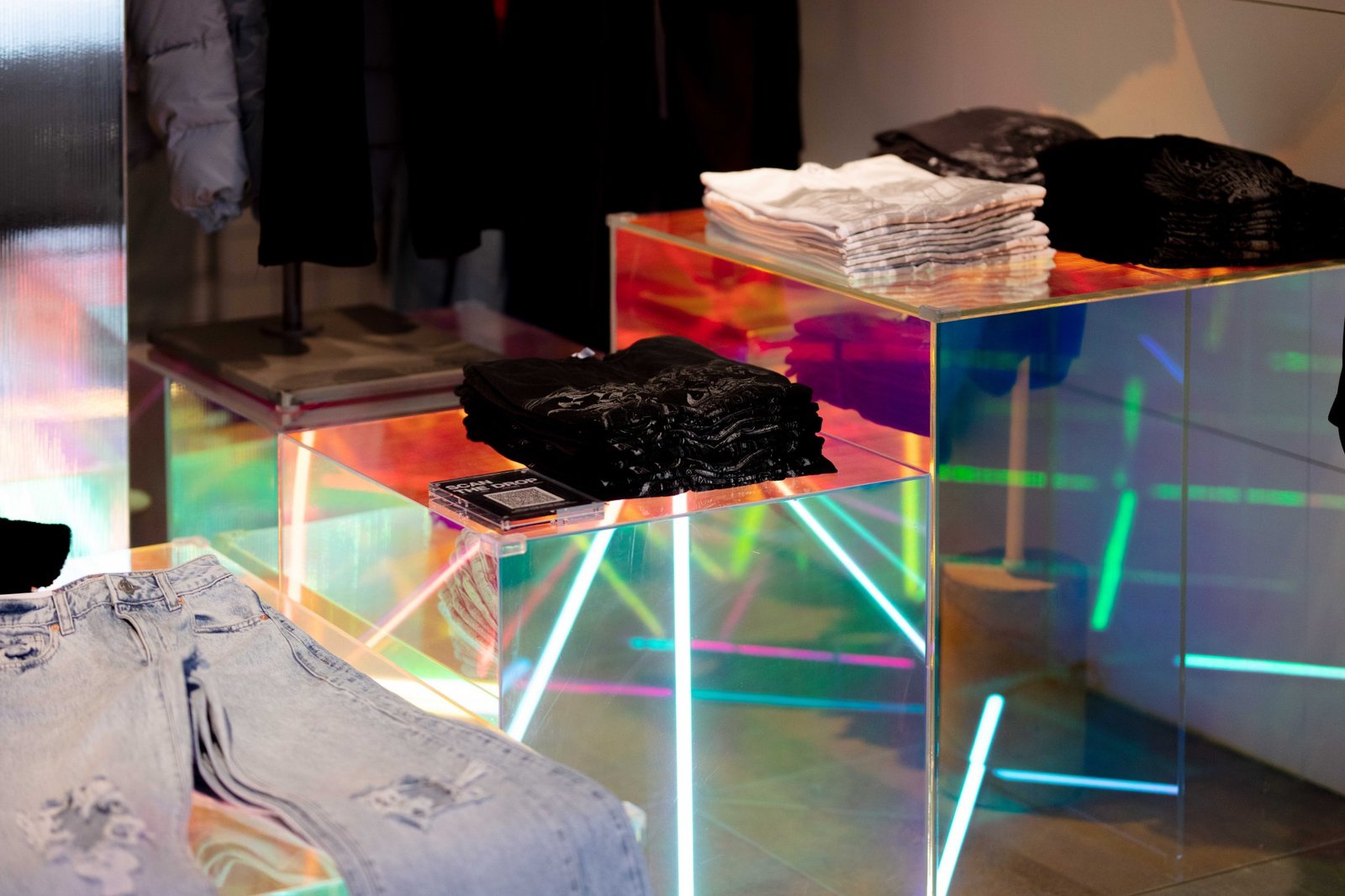 车库相连的快闪店