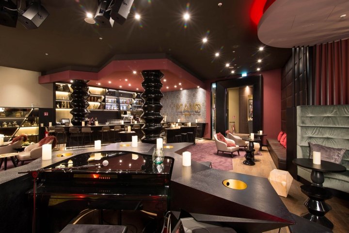 GOP 钢琴酒吧,由 Kitzig Interior Design – Architecture Group 设计,波恩 – 德国 GOP 钢琴酒吧,由 Kitzig Interior Design – Architecture Group 设计,波恩 – 德国