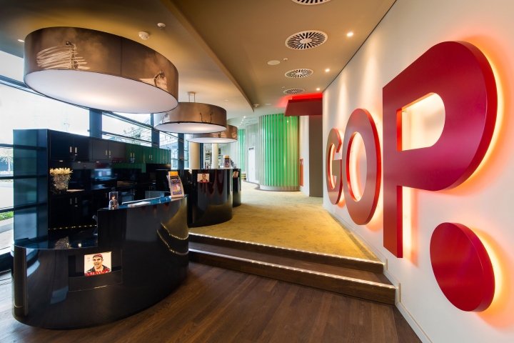 GOP 钢琴酒吧,由 Kitzig Interior Design – Architecture Group 设计,波恩 – 德国 GOP 钢琴酒吧,由 Kitzig Interior Design – Architecture Group 设计,波恩 – 德国
