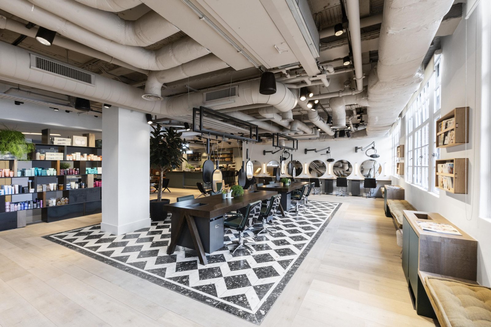 赫希森哈维尼科尔斯