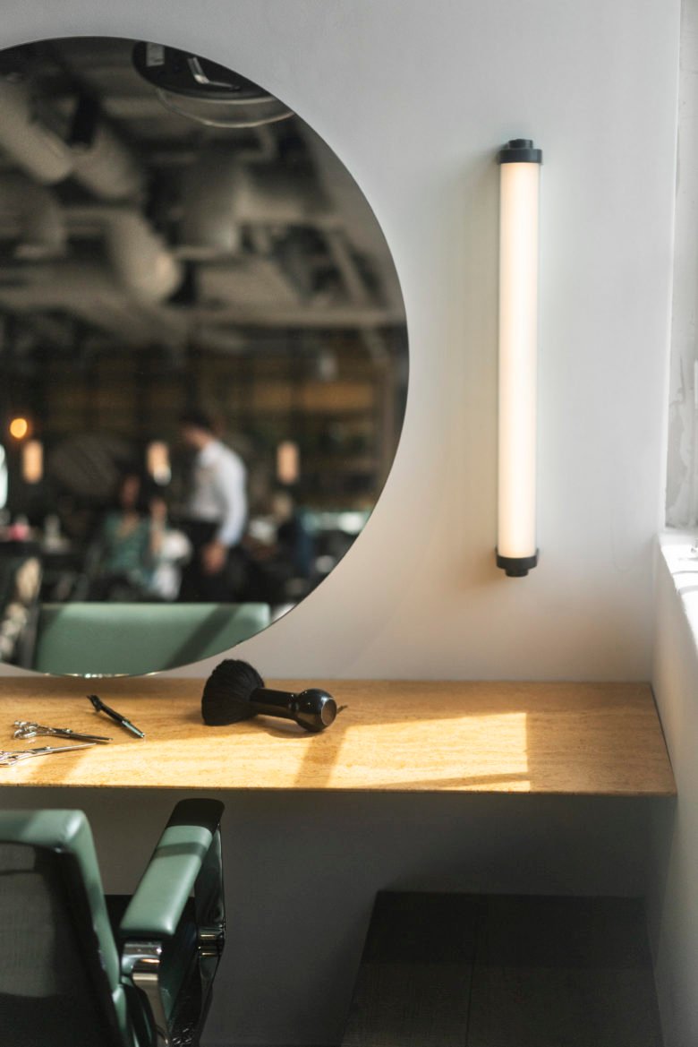 赫希森哈维尼科尔斯