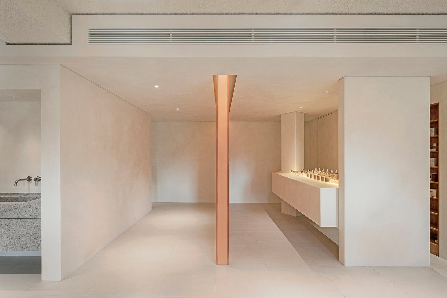 Studio Motif 设计的 GRANHAND 商店