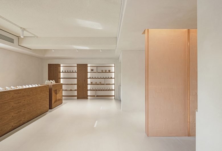 Studio Motif 设计的 GRANHAND 商店