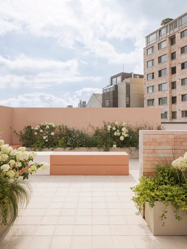 Studio Motif 设计的 GRANHAND 商店