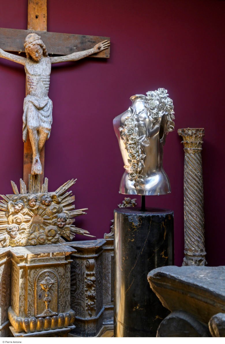 背面 /Dos à la Mode x Hans Boott 人体模型