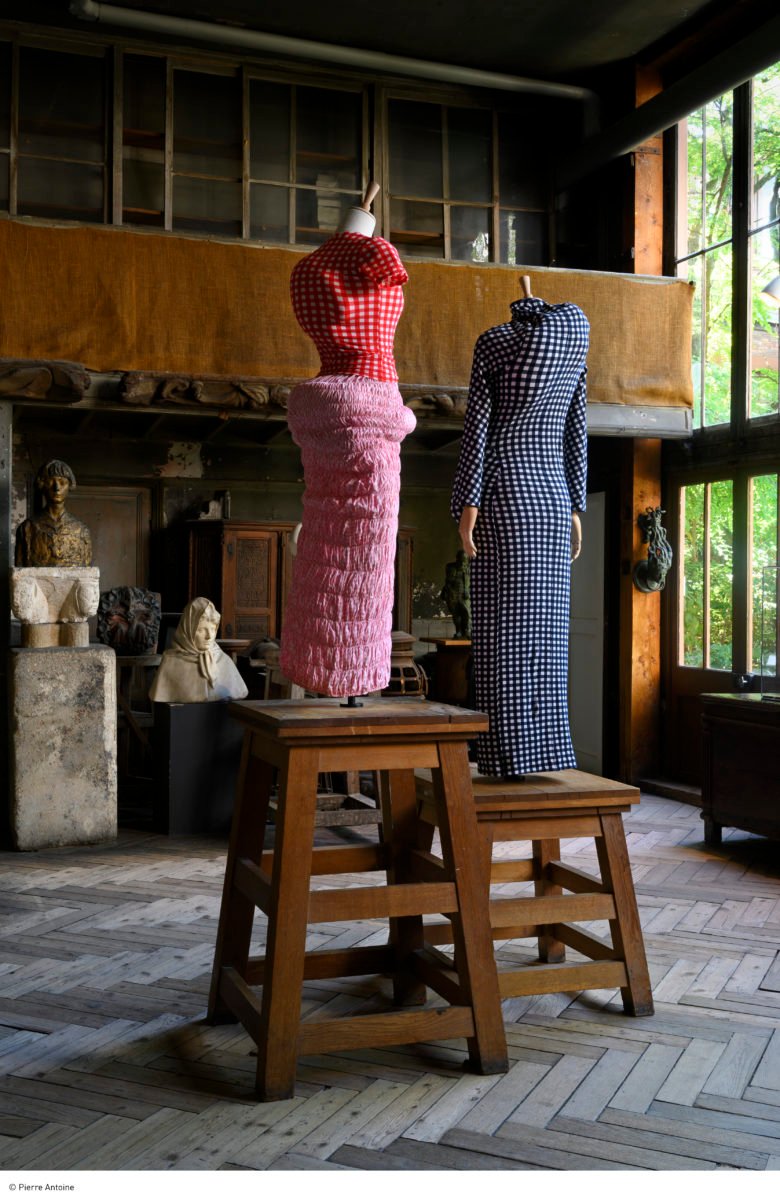 背面 /Dos à la Mode x Hans Boott 人体模型