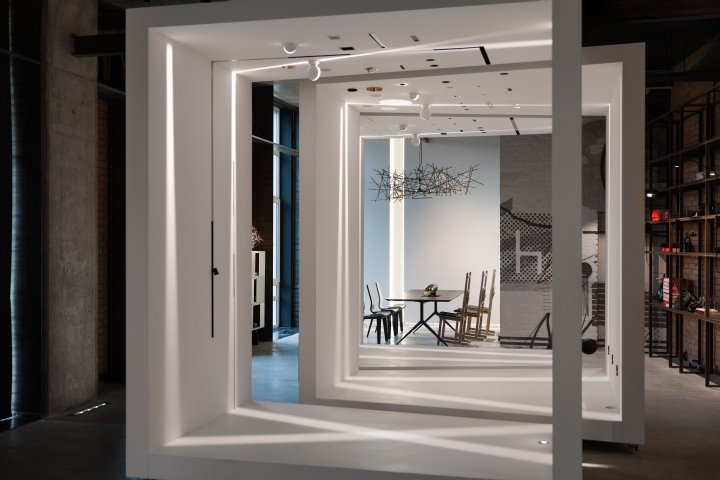 Evolutionary Architecture 车库设计画廊“Shadows And Shades”,乌克兰基辅 Evolutionary Architecture 车库设计画廊“Shadows And Shades”,乌克兰基辅