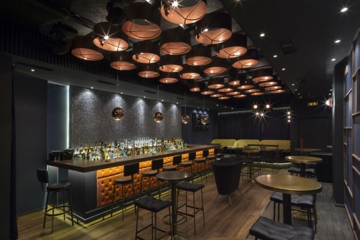 Gaspar_ 由 G2lab 设计的俱乐部,阿尔塔 – 希腊 Gaspar_ 由 G2lab 设计的俱乐部,阿尔塔 – 希腊