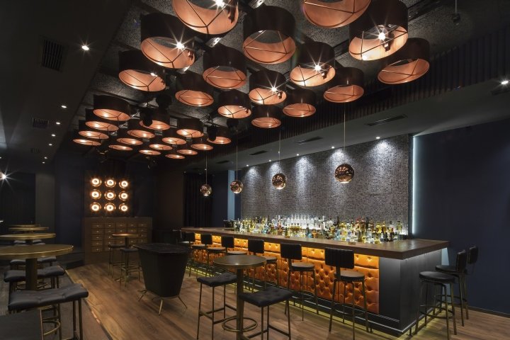 Gaspar_ 由 G2lab 设计的俱乐部,阿尔塔 – 希腊 Gaspar_ 由 G2lab 设计的俱乐部,阿尔塔 – 希腊