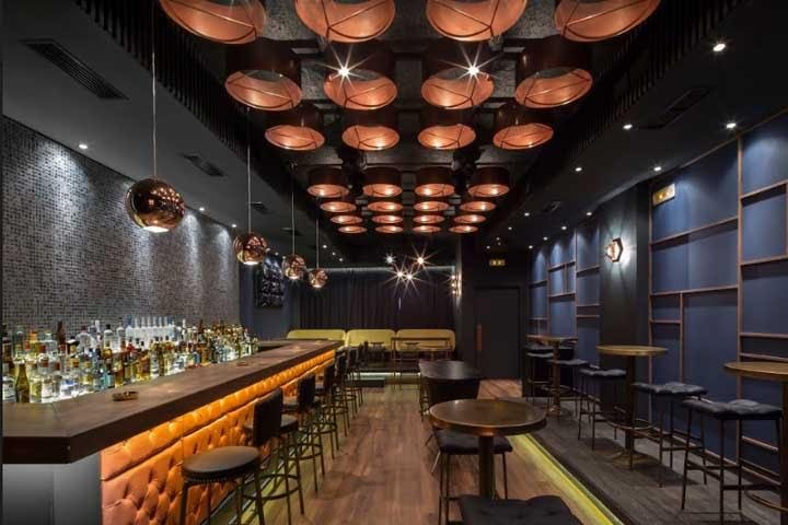 Gaspar_ 由 G2lab 设计的俱乐部,阿尔塔 – 希腊 Gaspar_ 由 G2lab 设计的俱乐部,阿尔塔 – 希腊