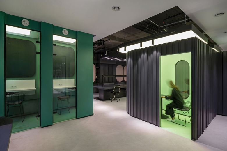 波斯花园工作室的戈巴迪安办公室