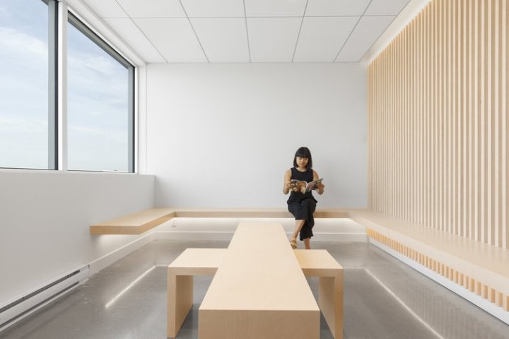 Go Orthodontistes 诊所，作者：Natasha Thorpe，加拿大蒙特利尔