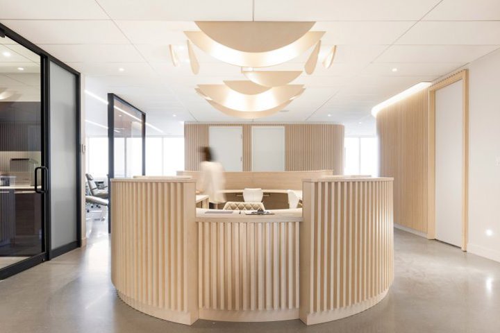 Go Orthodontistes 诊所，作者：Natasha Thorpe，加拿大蒙特利尔