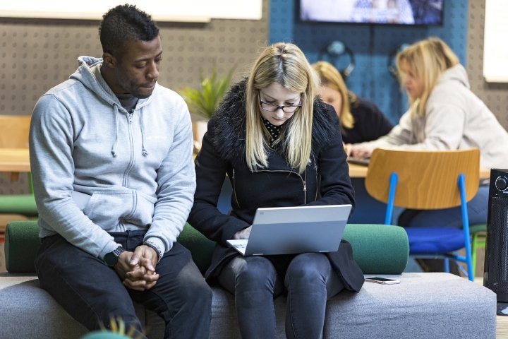 Google Digital Garage 由 Dalziel & Pow 和 WRG 设计，英国曼彻斯特