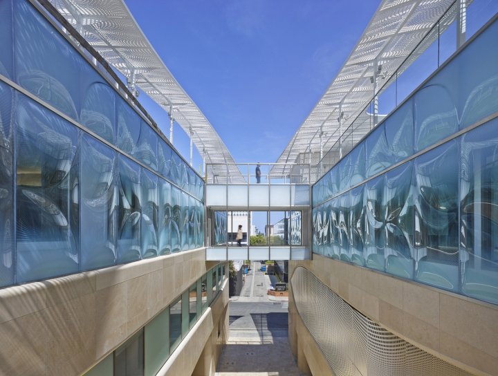 戈尔斯集团总部由 Belzberg Architects 设计,位于加利福尼亚州比佛利山庄 戈尔斯集团总部由 Belzberg Architects 设计,位于加利福尼亚州比佛利山庄