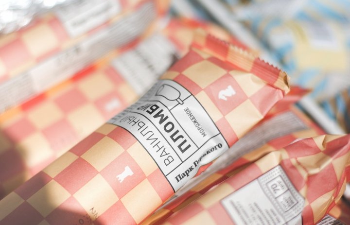 高尔基公园冰淇淋包装由 Just Be Nice 工作室设计