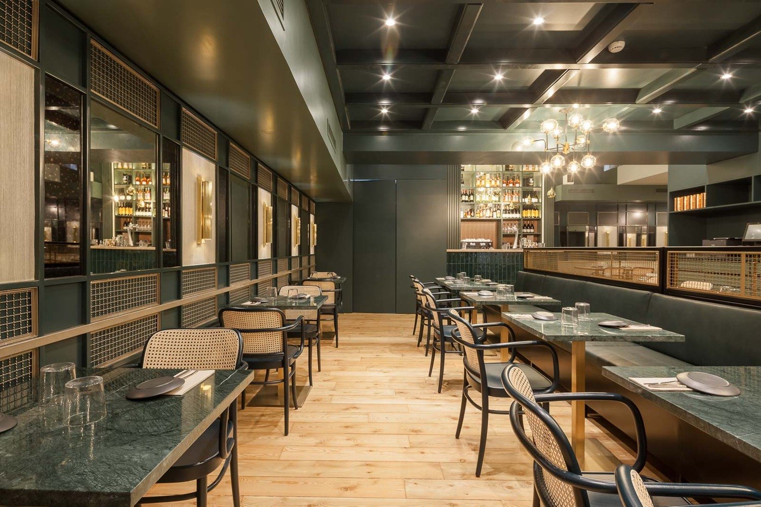 Green Affair Chiado 餐厅 by Contacto Atlântico