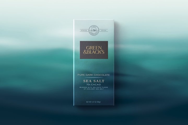 Green & Black 的优质巧克力品牌标识和包装由 Bulletproof 设计