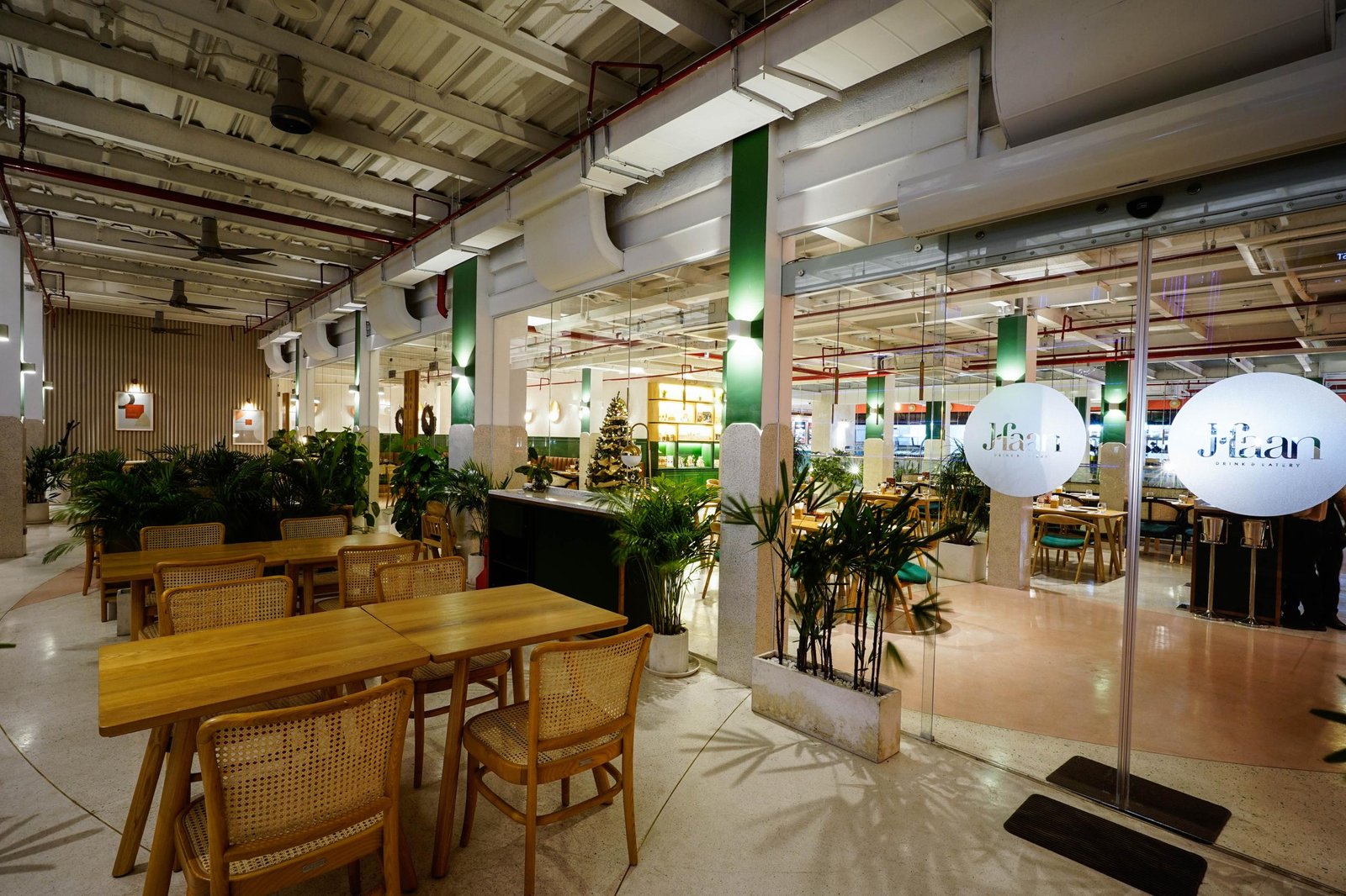 HAAN 饮料和餐馆