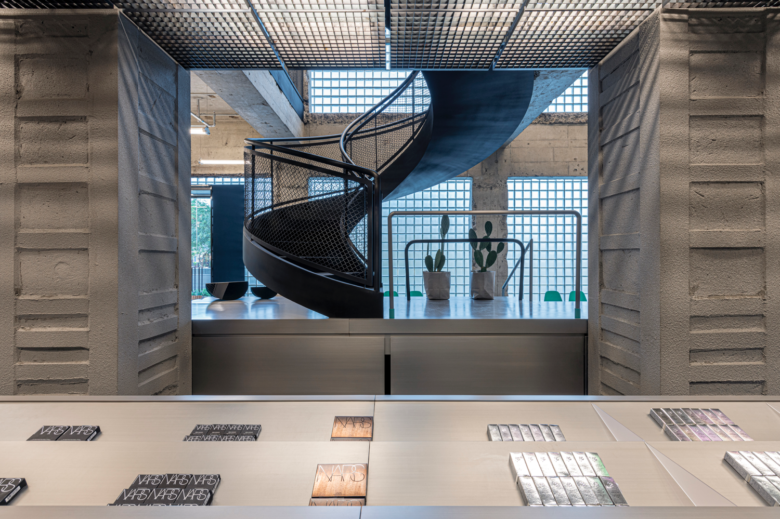 HARMAY 旗舰店 / AIM Architecture