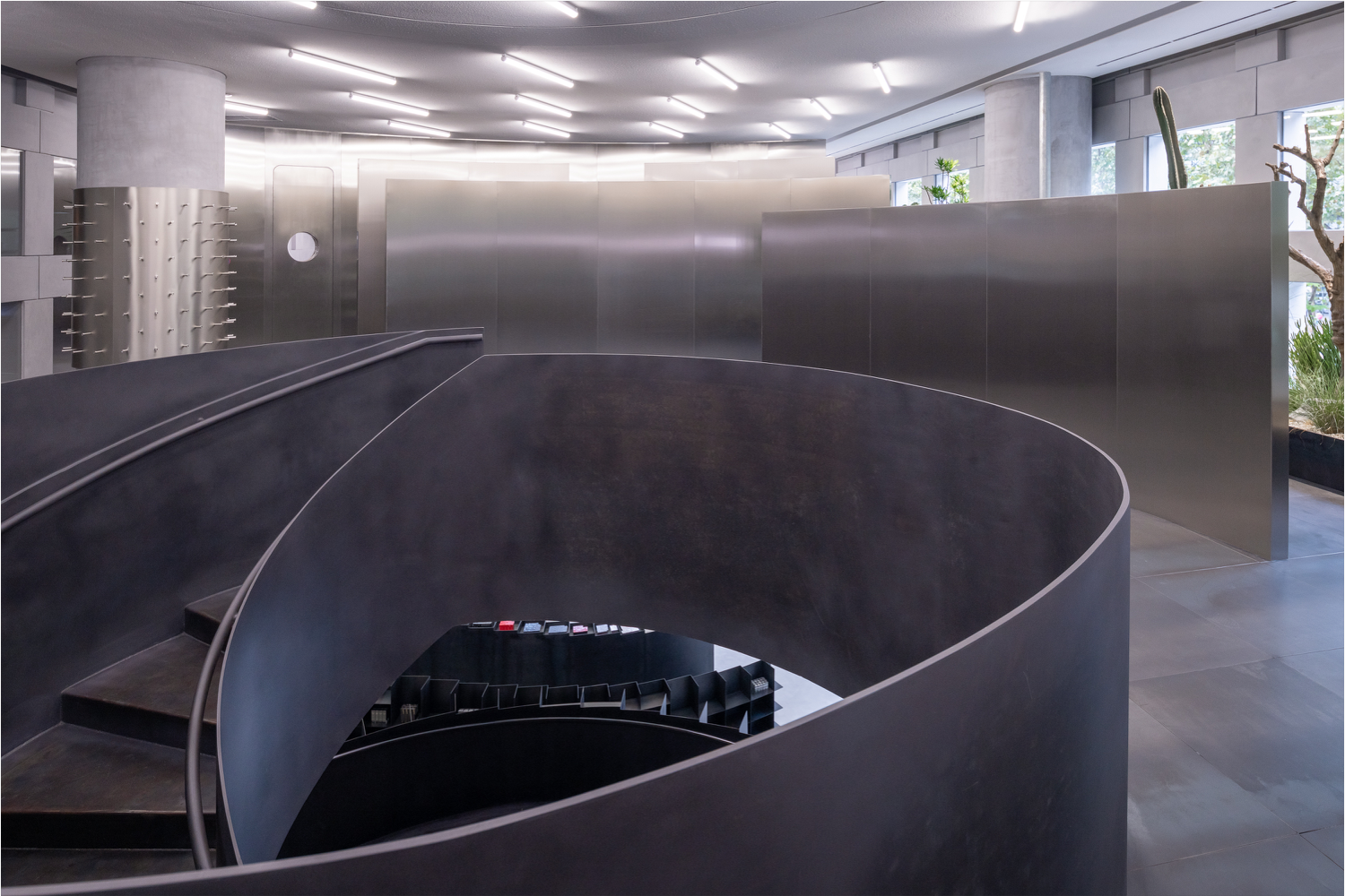 AIM 旗下的 HARMAY 商店