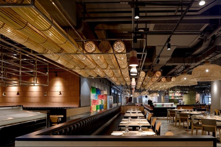 由游泳池工作室设计的 HEMA 餐厅，上海 – 中国