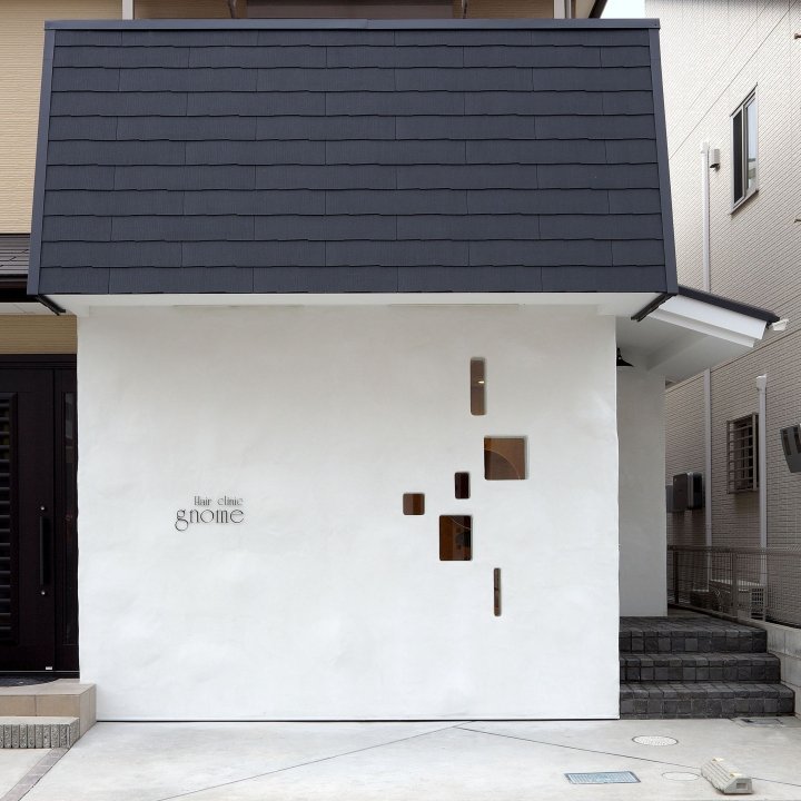 Hair Clinic gnome by Takeshi Nagata & Yukari Nagata, Osaka – Japan