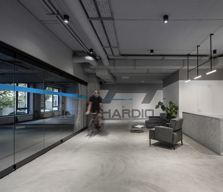 巴尔贝克局的 Hardio 自行车工作室