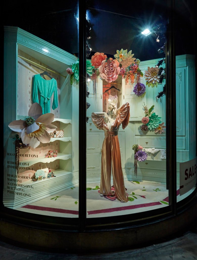 Harvey Nichols 秋季系列橱窗与 Lucky Fox 合作 Harvey Nichols 秋季系列橱窗与 Lucky Fox 合作