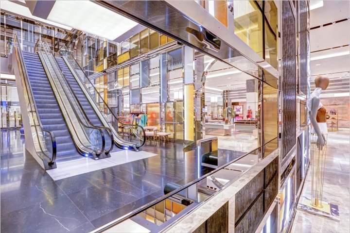 Harvey Nichols 百货公司由 Studio Four IV 设计，多哈 – 卡塔尔