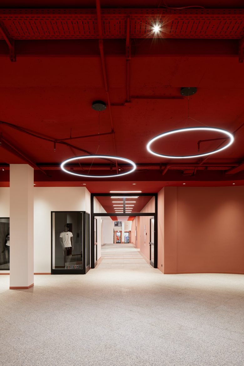 Häuser der Mode 总部 / Just/Burgeff Architekten Häuser der Mode 总部 / Just/Burgeff Architekten