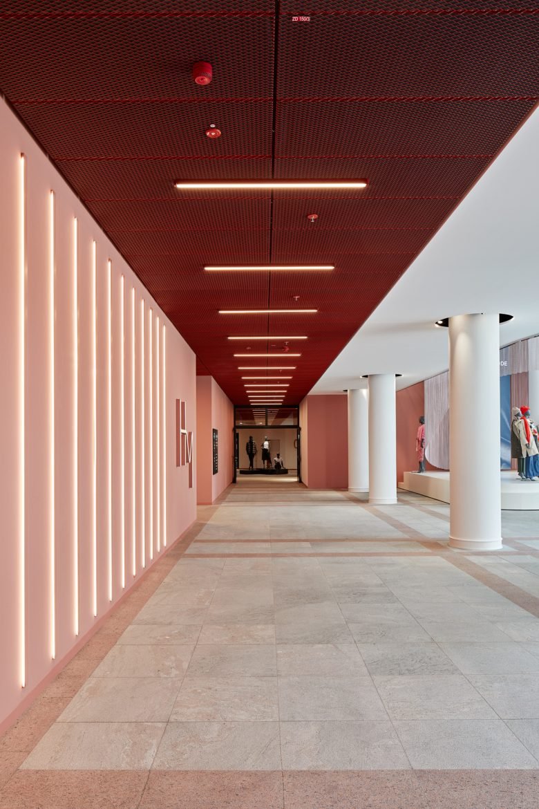 Häuser der Mode 总部 / Just/Burgeff Architekten Häuser der Mode 总部 / Just/Burgeff Architekten